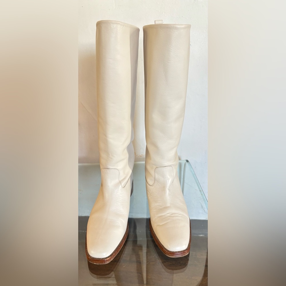 LOQ Cream Low Heeled Boots / 39